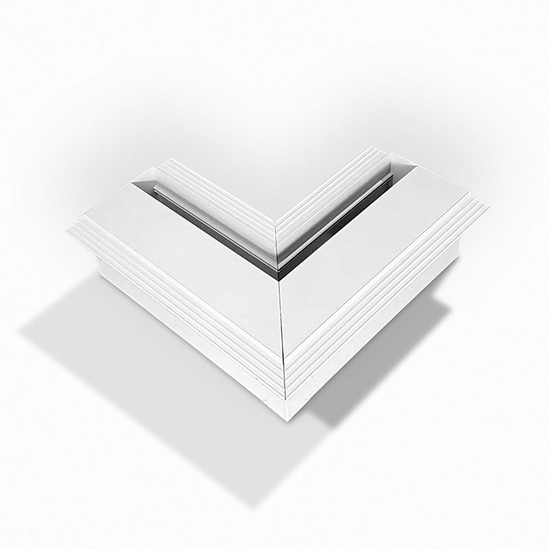 Mitred corner Blindspace pocket for a floating glass corner window