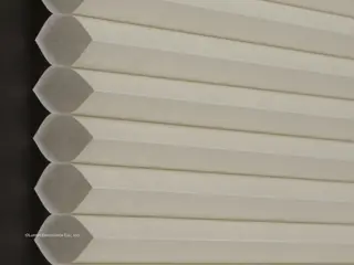 Lutron Monaco Single-Cell Light-Filtering <1% shade fabric swatch in Shell (LF-SL-SH-V)