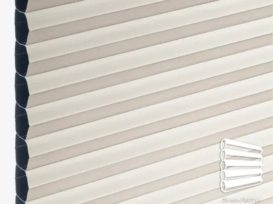 TOP Barolo Blackout 25 mm honeycomb shade fabric swatch in Ivory (87612)