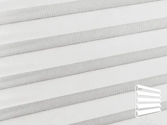 TOP Primitivo Blackout honeycomb shade fabric swatch in Ivory (82611-25/32)