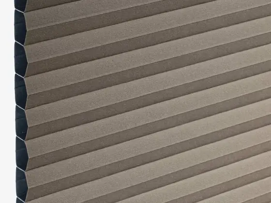TOP Ripasso Blackout 25 mm honeycomb shade fabric swatch in Taupe (85627-25)
